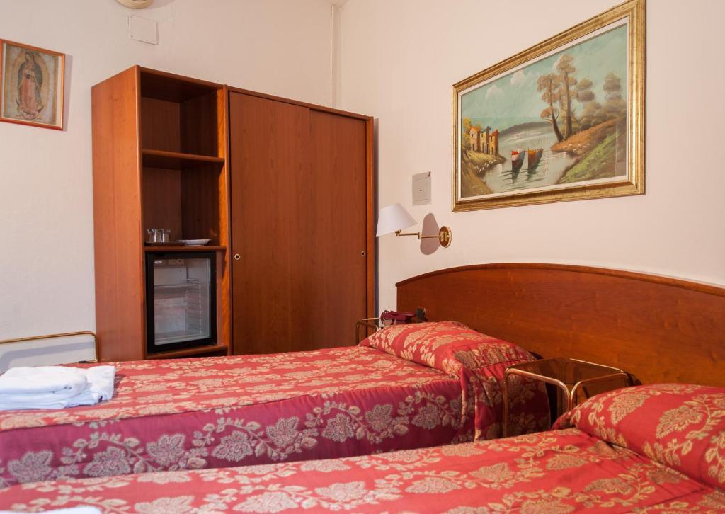 פיאצ'נצה Vip Hotel חדר תמונה